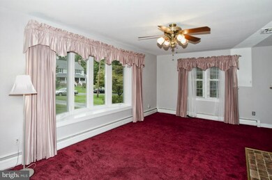 3417 Oakhurst Dr, Burtonsville, MD 20866 - photo 5