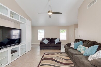 1314 E Escuda Dr, Phoenix, AZ 85024 - photo 4