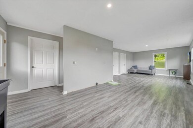 1106 Taylor St, Pulaski, VA 24301 - photo 4