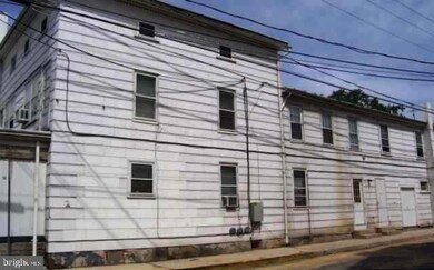 50 S Queen St, Littlestown, PA 17340 - photo 3