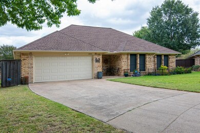 6404 Blake Ct, North Richland Hills, TX 76182 - photo 2