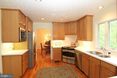 13414 Sand Rock Ct, Chantilly, VA 20151 - photo 7