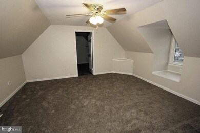 811 E Jefferson Ct, Lancaster, PA 17602 - photo 7