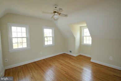 2120 Grayson Place, Falls Church, VA 22043 - photo 7