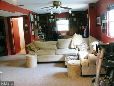 111 Lombardy Dr, Wallingford, PA 19086 - photo 7