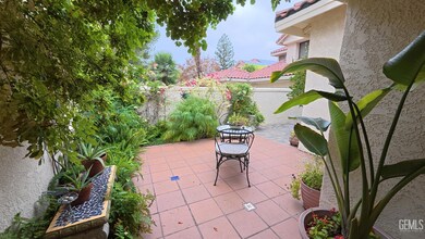 5513 Muirfield Dr, Bakersfield, CA 93306 - photo 6