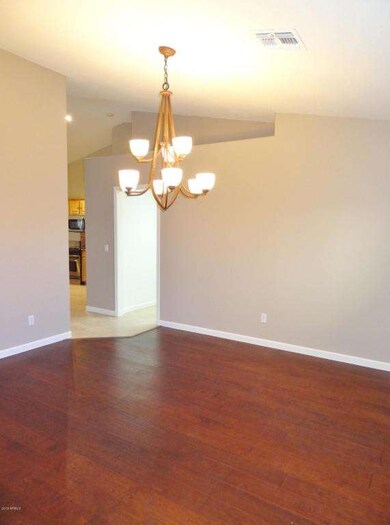 04-Formal dining room