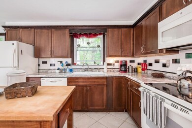 11 Strafford Rd, Dover, NH 03820 - photo 3