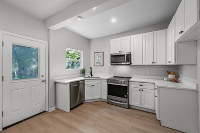 506 Davis St, Gainesville, TX 76240 - photo 4