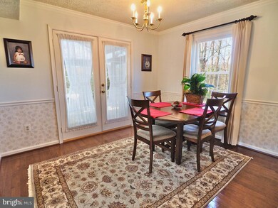 18104 Tompkins Ct, Dumfries, VA 22026 - photo 7