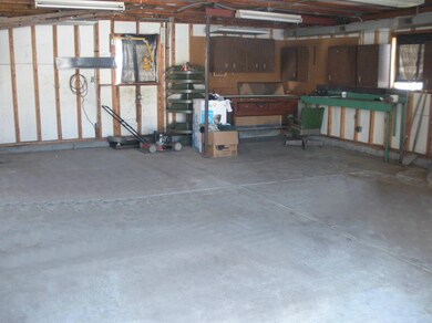Prepared Garage 050