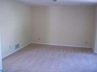 103 Stone Henge Dr, Swedesboro, NJ 08085 - photo 3