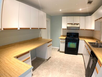 1402 N Fiske (5)