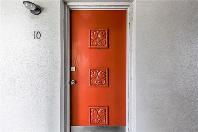 800 71st Ave N unit 10, Saint Petersburg, FL 33702 - photo 2