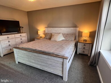 209 Greenhill Ct, Ranson, WV 25438 - photo 5