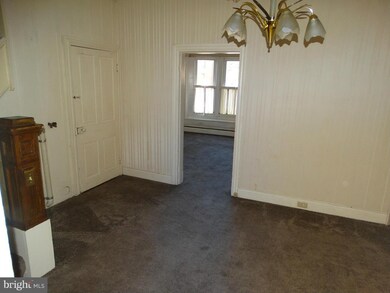 238 S Main St, Chambersburg, PA 17201 - photo 5