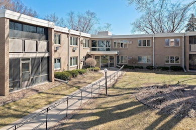 4380 Brookside Ct unit 103, Edina, MN 55436 - photo 6