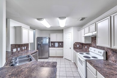 4203 Brazos Bend Dr, Pearland, TX 77584 - photo 7