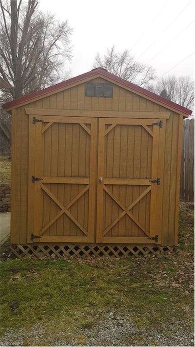 8 x 12 Amish Built Shed Brand New