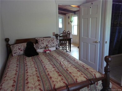 65 Hicks Mountain Rd unit 2, Hendersonville, NC 28792 - photo 5