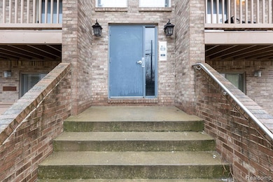 35390 van Born Rd unit 303, Wayne, MI 48184 - photo 3