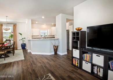 132-BrookTroutLoop-MLS_06