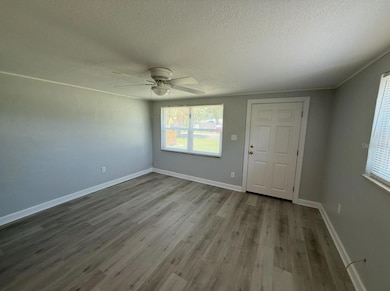 5904 Kingsview Ln unit B, Riverview, FL 33578 - photo 5