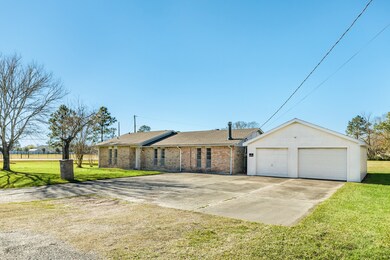 1835 County Road 235, Alvin, TX 77511 - photo 2