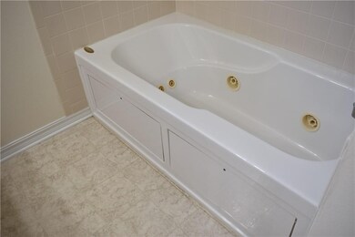 102 S Baggett St, Prairie Grove, AR 72753 - photo 5