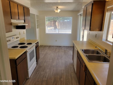 213 Sawyer Way, Sparks, NV 89431 - photo 3