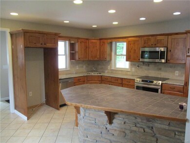 119 Haines Mill Rd, Allentown, PA 18104 - photo 6