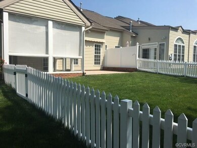 Fenced rear yard