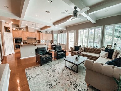 Family Room/Kitchen photo #1