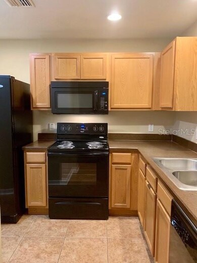 Oak cabinets and a brand new microwave