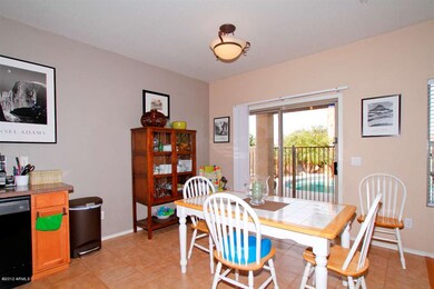 Large eat-in Kitchen