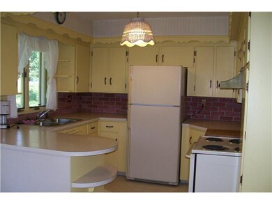 Kitchen. Bright, cheery kitchen.  All appliances s