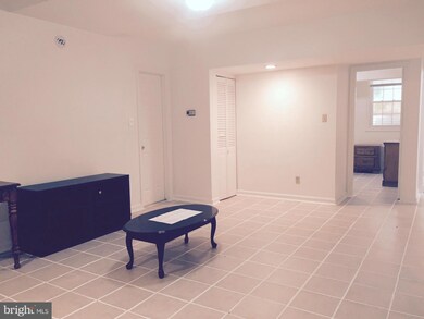 1711 35th St NW unit B, Washington, DC 20007 - photo 2