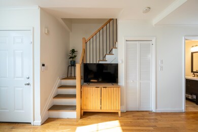 176 Webster Ave unit 1, Jersey City, NJ 07307 - photo 4