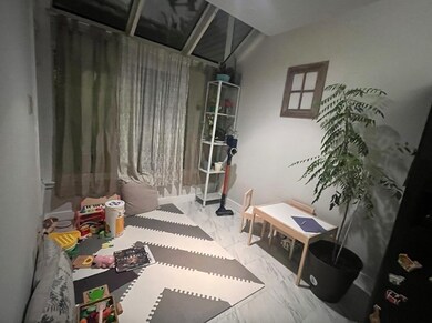 10 Fresh Pond Place unit 10, Cambridge, MA 02138 - photo 3