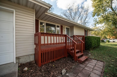 110 West Maple Street NIXA MO (50)