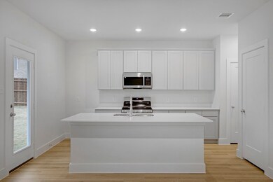 2814 Woodbrook Dr, Sherman, TX 75092 - photo 5