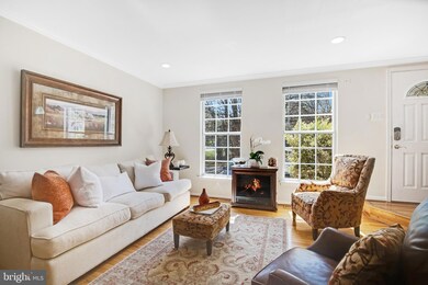 6102 Calico Pool Ln, Burke, VA 22015 - photo 7