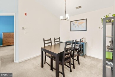 2502 Driftwood Ct unit 3A, Frederick, MD 21702 - photo 6