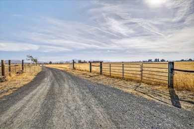 12821 SW Green Dr, Culver, OR 97734 - photo 4