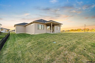 7230 NW Beartooth Ct, Lincoln, NE 68531 - photo 5