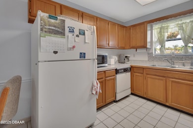 8-Kitchen