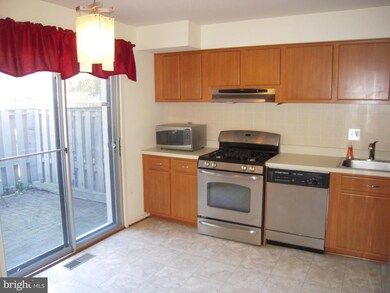 1932 Greenhaven Dr, Baltimore, MD 21209 - photo 5