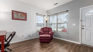 08-z 635 Grove Cir068
