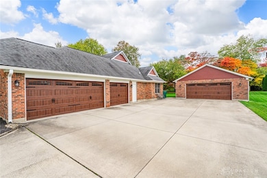 281 Locust Ct, Dayton, OH 45440 - photo 5