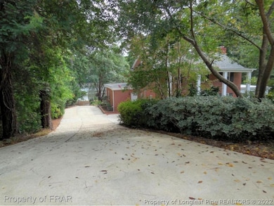 1809 Lakeshore Dr, Fayetteville, NC 28305 - photo 3